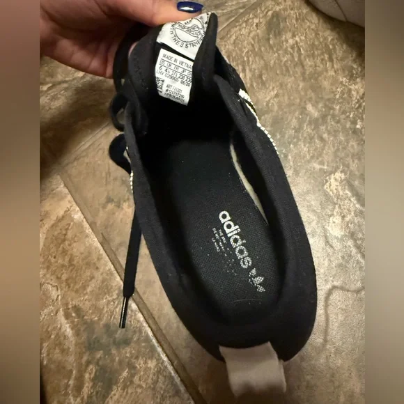 Adidas Black and White Sneakers NIZZA PLATFORM SHOES size 6 - Picture 4 of 4